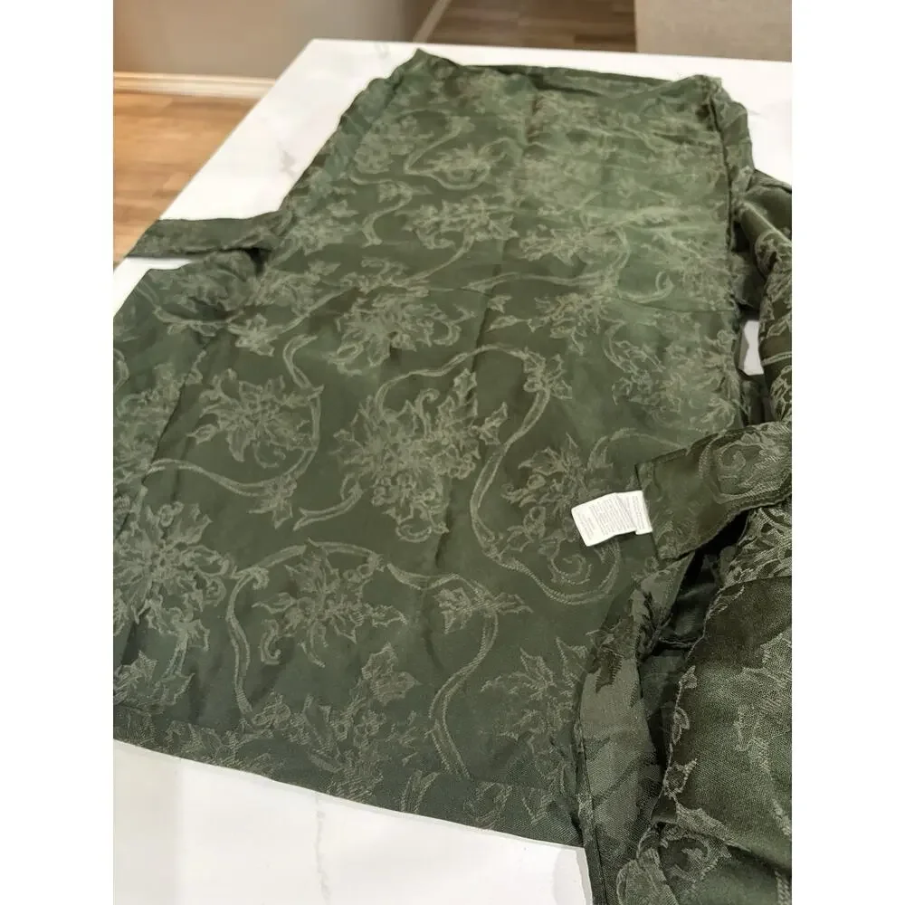 Set of 2 Town & Country Living Christmas Ribbons Green Chair Covers